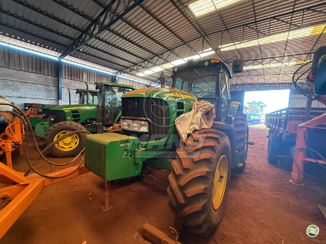 JOHN DEERE 6190J de Mana Máquinas